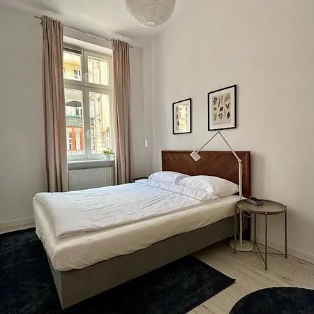 Daire Klimatyczne Mieszkanie W Centrum Poznan